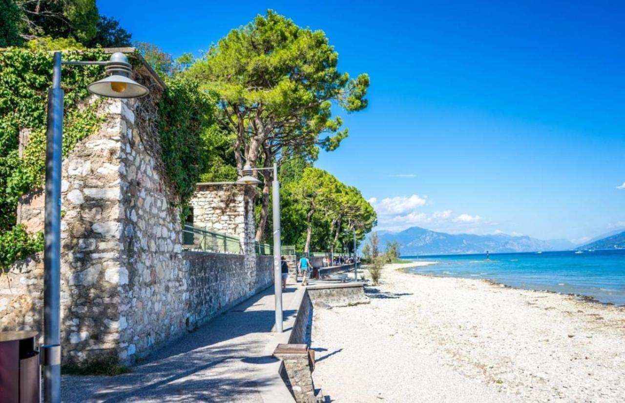 سيرمِيوني Perseo Apartment - 200M Dal Lago Di Garda المظهر الخارجي الصورة