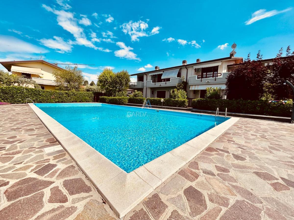 سيرمِيوني Perseo Apartment - 200M Dal Lago Di Garda المظهر الخارجي الصورة