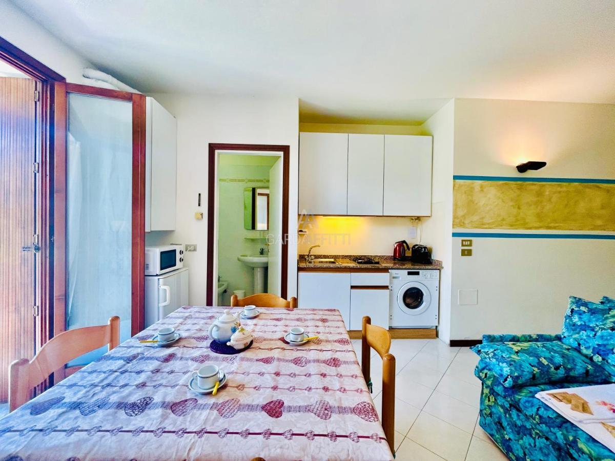سيرمِيوني Perseo Apartment - 200M Dal Lago Di Garda المظهر الخارجي الصورة