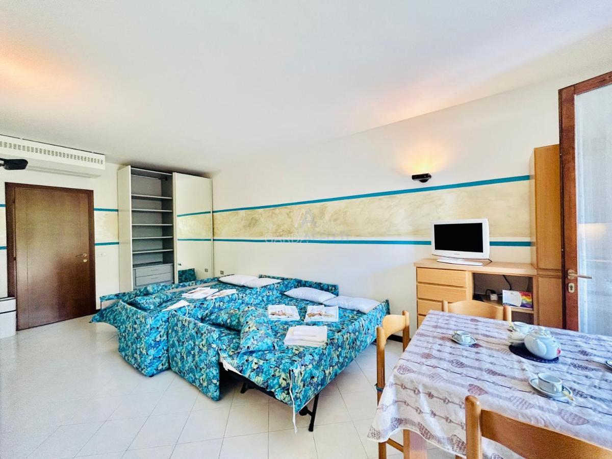 سيرمِيوني Perseo Apartment - 200M Dal Lago Di Garda المظهر الخارجي الصورة