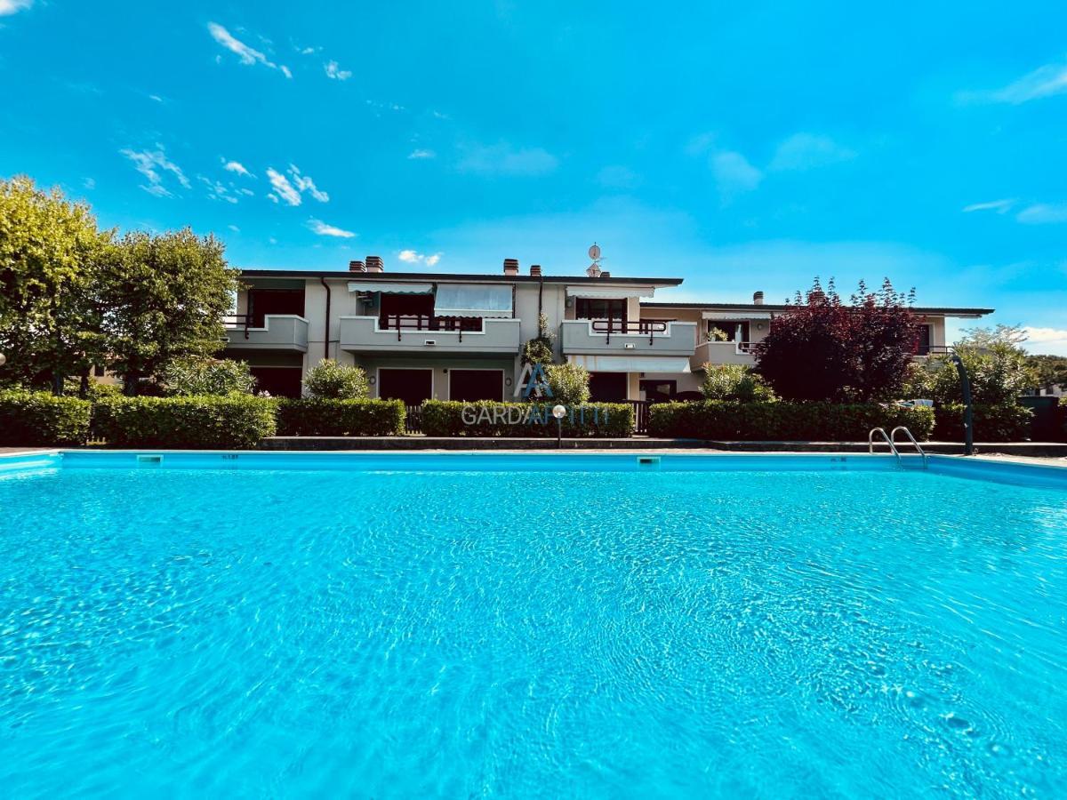 سيرمِيوني Perseo Apartment - 200M Dal Lago Di Garda المظهر الخارجي الصورة